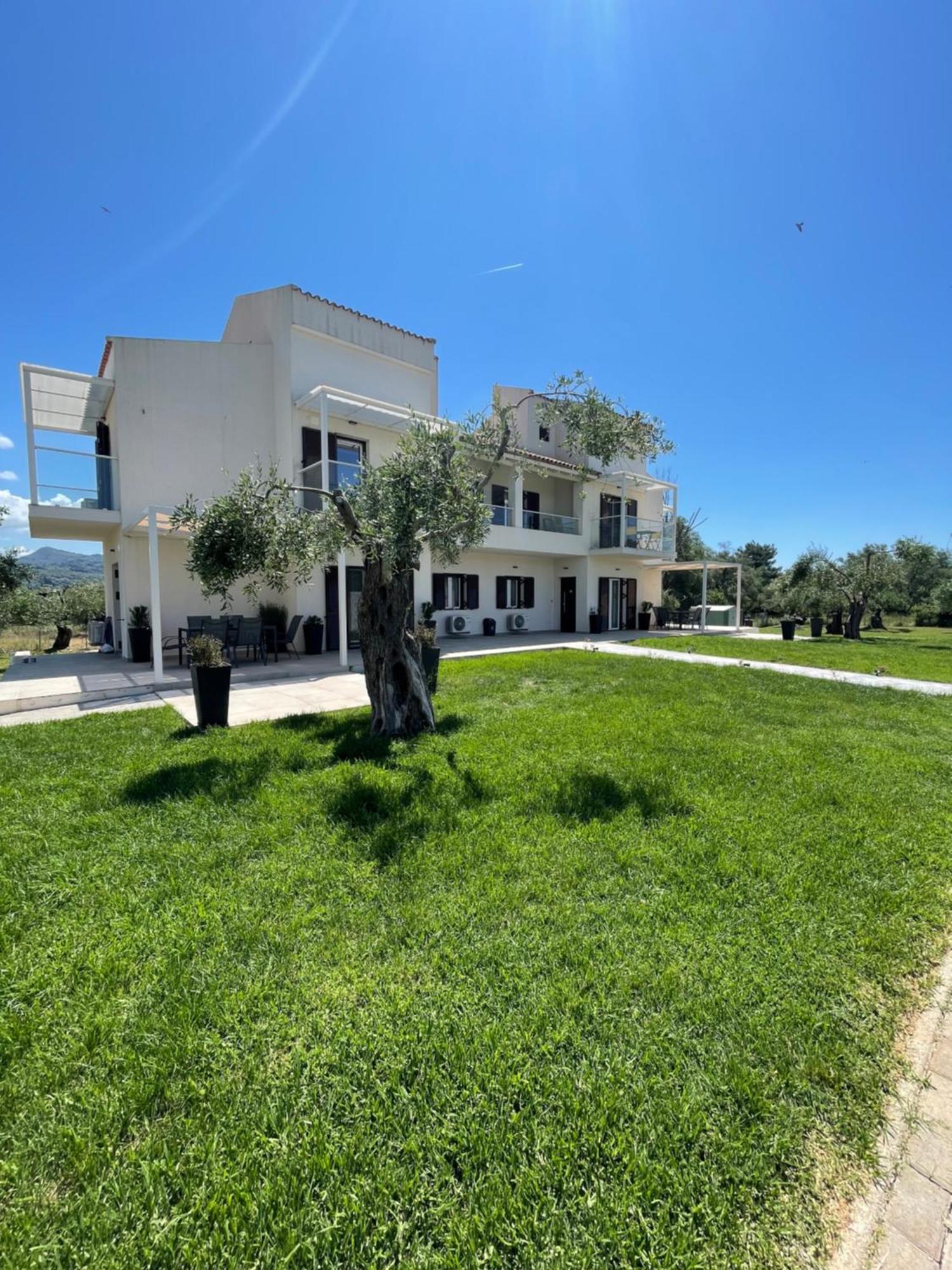 Villa Rodelia Roda  Buitenkant foto